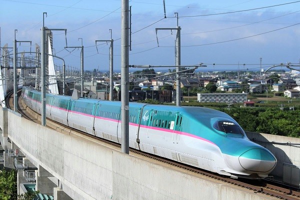 「JRE POINT」が“鉄道版マイル”に　新幹線・特急のきっぷと交換、アップグレードも