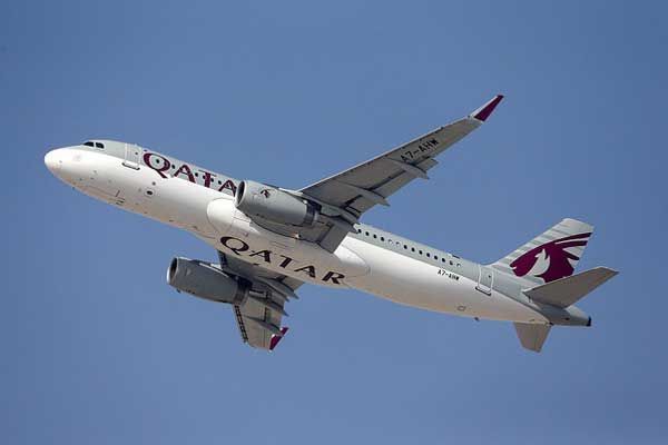 カタール航空、2名の同時予約でビジネスクラスが割引に　2名で往復46万円台から