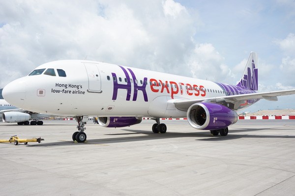 香港エクスプレス航空、アプリの提供開始　モバイル搭乗券や限定割引も