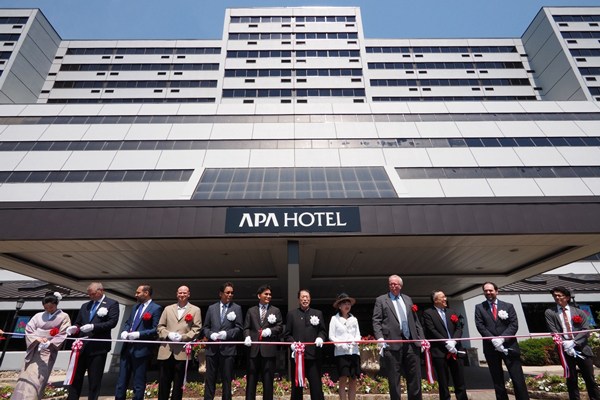 アパグループ、アメリカ初進出のホテル「APA HOTEL WOODBRIDGE」をグランドオープン