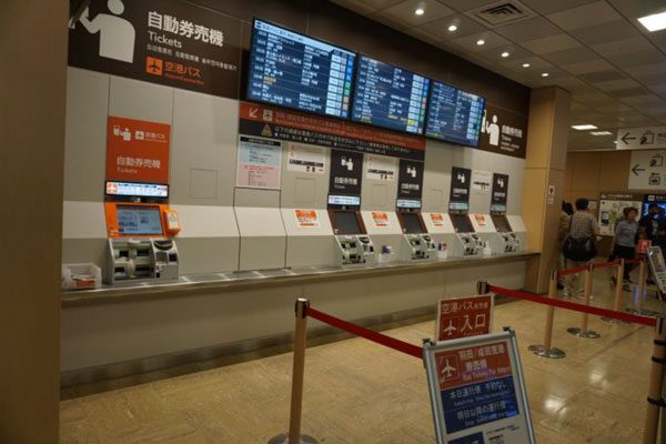 バスタ新宿の全券売機で、空港行きバス乗車券購入に対応