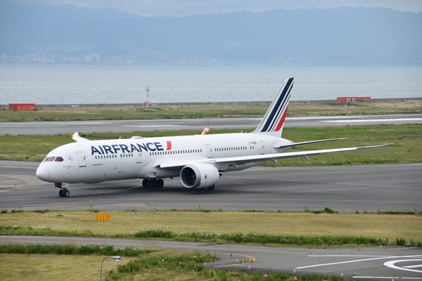 エールフランス航空、欧州へエコノミークラス往復8.5万円　来年3月搭乗分まで