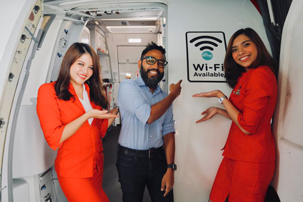 エアアジアグループ、機内Wi-Fiサービス「AirAsia WiFi」をアップグレード　ビデオチャットや音楽ストリーミングも可能に