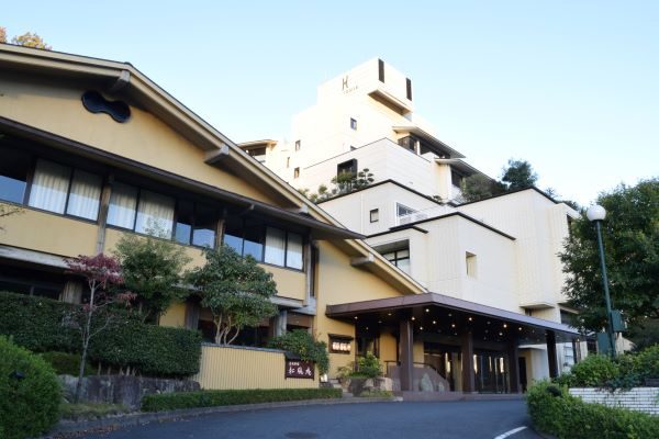 「ホテル長良川の郷」、来年2月10日開業　ホテルアルモニーテラッセを事業承継