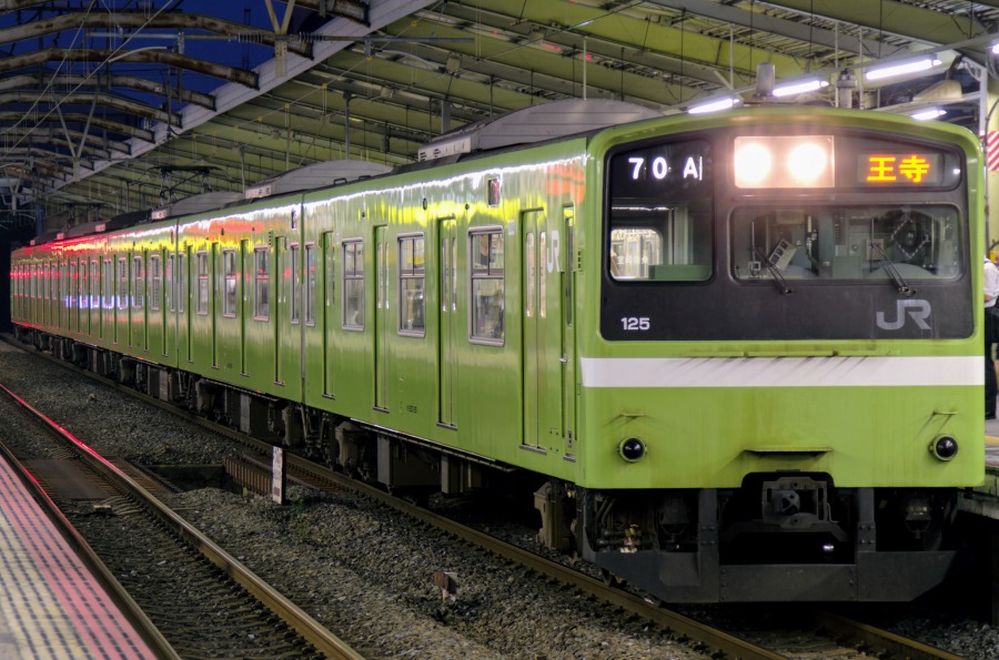 JR西日本、京阪神地区で大晦日から元旦にかけて臨時列車運転　終夜運転は実施せず