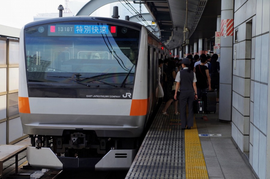JR中央線快速など、3月14日から車内トイレ使用開始　全列車の設置完了は2023年度末予定