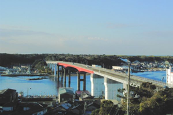 城ヶ島大橋、渡橋料が4月1日から無料に　バス運賃改定も