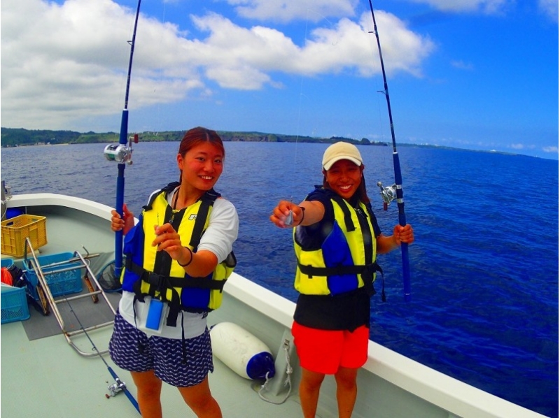 沖縄　釣り　女性