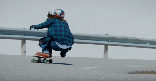 Downhill Longboarding（ダウンヒルロングスケートボード）