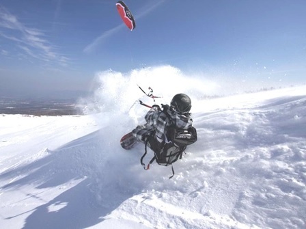 SNOW KITEBOARDING(スノーカイトボード)