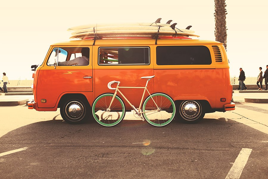 Surf×VolksWagen Bus