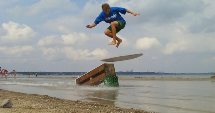 Skimboarding（スキムボード）