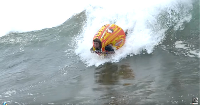 SUMO TUBE SURFING