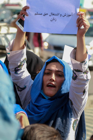 タリバン「女性の生活破壊」＝デモ参加者に暴行、児童婚増加―人権団体