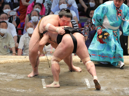 王鵬、初の幕内勝ち越し＝大相撲名古屋場所