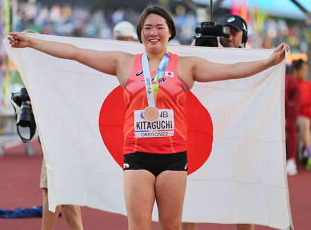 北口、やり投げ「銅」＝女子投てき種目初のメダル―世界陸上