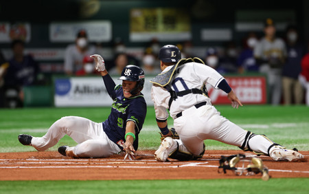 塩見、自慢の足見せる＝プロ野球オールスター