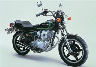 【日本のオートバイの歴史を振り返ろう！】 国産アメリカンバイク「HONDA CM400T」。伝説の“あの”ミュージシャンの愛車でもあった！（1979年）