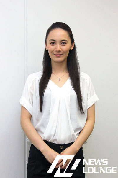 ドラマ「ゴールドウーマン」富永沙織、小雪に憧れる部下役！「鈴木保奈美さんと話していると、心が痛みました」