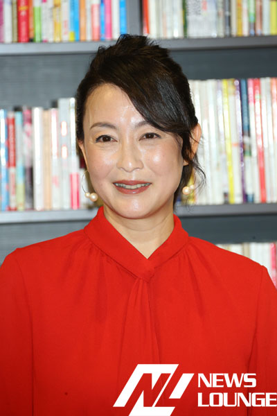 床嶋佳子 初スタイルブック発売きっかけは 50歳になって本当に肌を