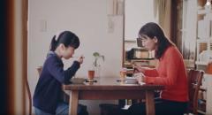 ぬいぐるみと少女の感動ドキュメント『Her True Stories』を公開！