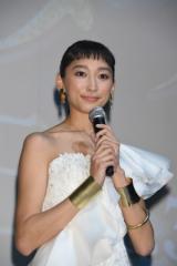 杏が双子を出産