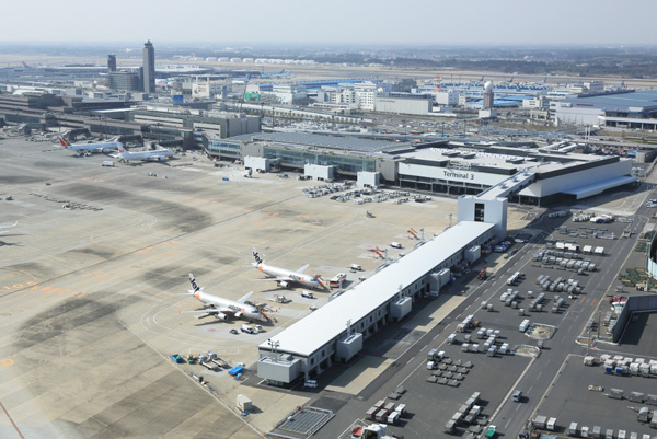 成田空港、5月20日に開港40周年　記念品配布やビックカメラとの共同キャンペーン実施