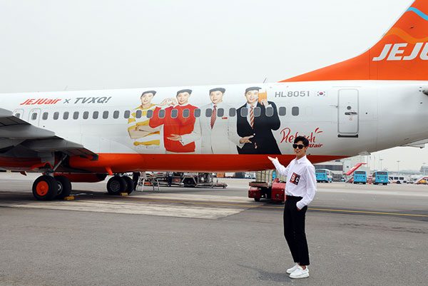 チェジュ航空の東方神起・ユノさんラッピング機、大阪/関西に8月8日飛来