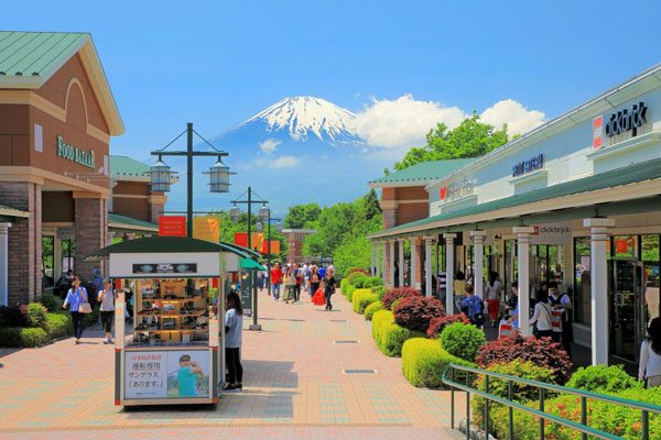 箱根で宿泊すると御殿場プレミアム・アウトレットで割引に　来年3月末まで