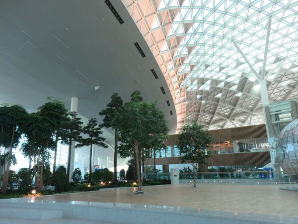 大韓航空と仁川空港公社、来年1月オープンの仁川国際空港第2ターミナルの視察旅行実施　日本から約100名