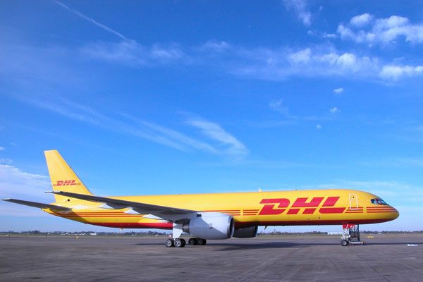 京王電鉄、駅のコインロッカーでDHLの国際宅急便の受取に対応