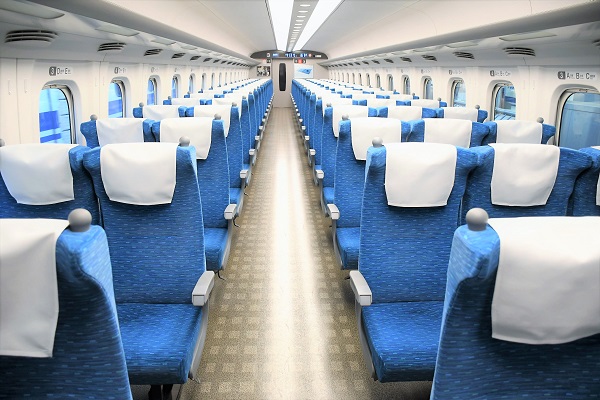 全新幹線・特急の海外ネット予約可能に　政府、予約サイト共通化も検討