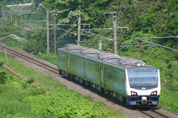 JR東日本、「東北新幹線グランクラス＆リゾートしらかみ 人気列車の旅」を発売　Go Toトラベル対象、大人1人16,250円～