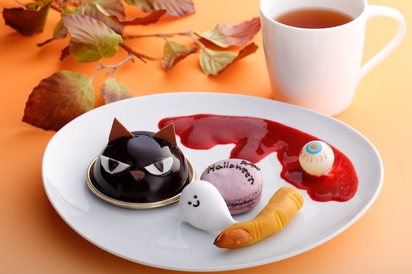 シェラトン都ホテル大阪、「ハロウィンスイーツプレート」を販売中　10月31日まで