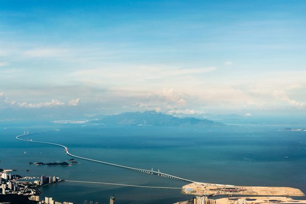 香港とマカオ・珠海を結ぶ「港珠澳大橋」、きょう開通