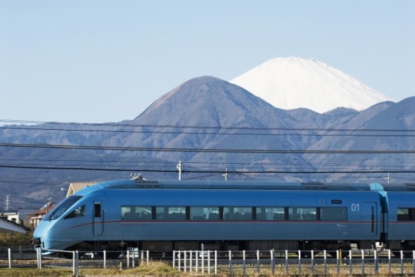 小田急、全ての特急券がネットで予約・購入可能に　3月16日からJR御殿場線連絡特急対応