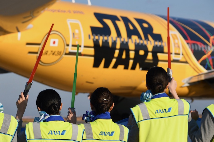 ANA、「スター・ウォーズ」新作公開でイベント　羽田で塗装機見送り