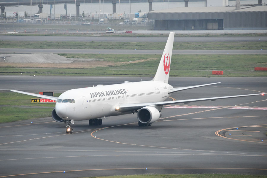 JAL、通期で最大2,700億円の赤字見通し