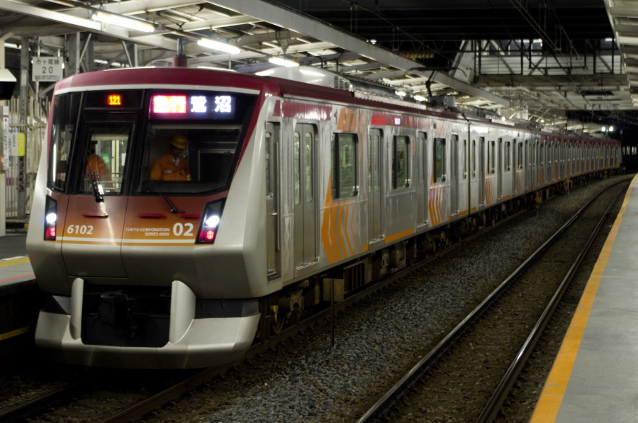 東急線の定期券保有者必見　電車・バス乗り放題パスが各100円に