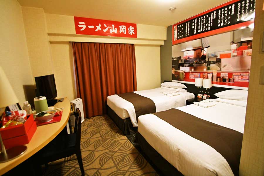札幌東急REIホテル、「ラーメン山岡家」とのコラボルーム展開