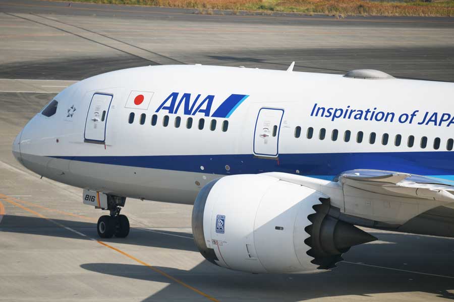 ANA（ボーイング787-8型機、JA816A）