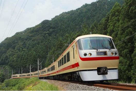 西武鉄道　レッドアロークラシック