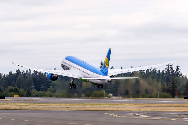 ウズベキスタン航空、名古屋/中部〜グアム線でチャーター便　3月に30日間