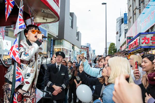 ブリティッシュ・エアウェイズ、ジェシー・Jが来日しイベント　ロンドンバスも運行