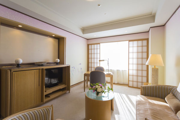 ホテル日航金沢、スイートルームに加賀友禅のデザインをデジタルプリント