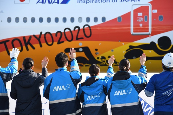 ANA「HELLO 2020 JET」、大会成功への願いを乗せて初就航　きょうから日本各地へ