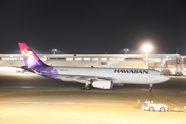 ハワイアン航空、米本土でコロナ事前検査　2空港から展開
