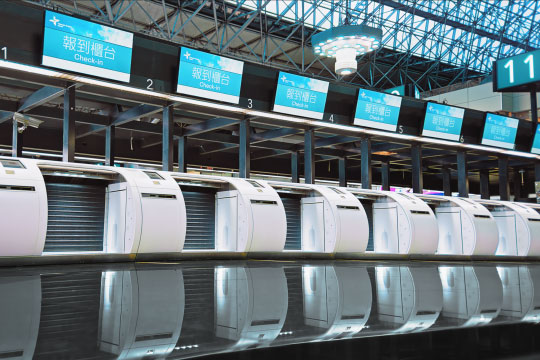 桃園国際空港、自動手荷物預け機を正式導入　T2に計13台