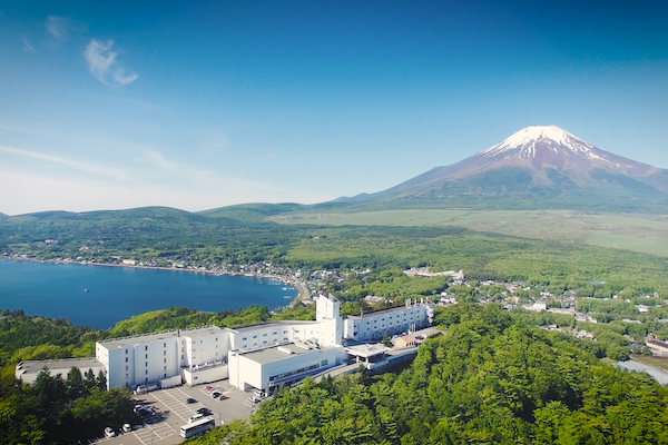 ホテルマウント富士、富士山が見えなかったら宿泊券プレゼント　富士山の日とサウナの日にイベントも