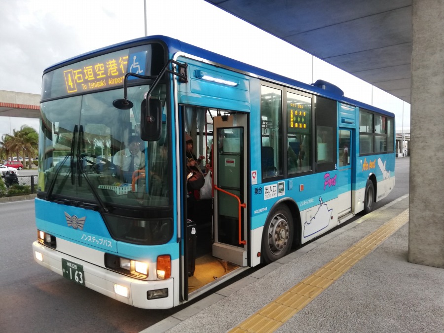 東運輸、新石垣空港発着路線バスを減便　運転士不足のため